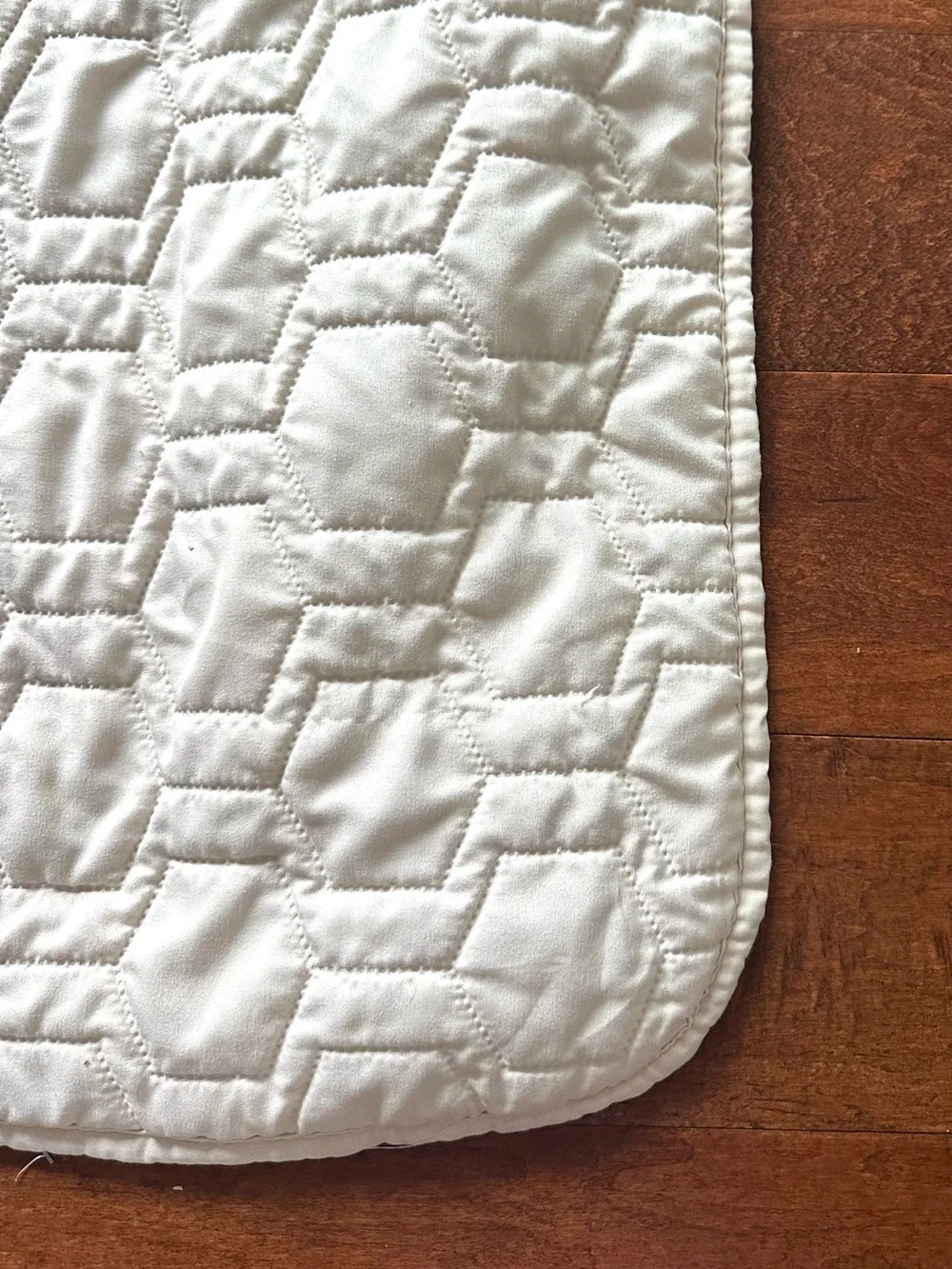 Large Non-Slip Pet Furniture Protector Blanket Paw Print Cream 47x75